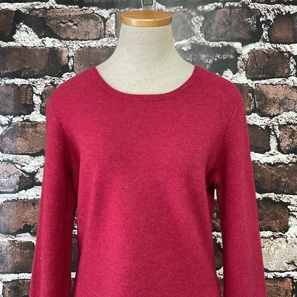 Fiona Sweater Women's M Medium Red 100% Cashmere Lightweight Pullover